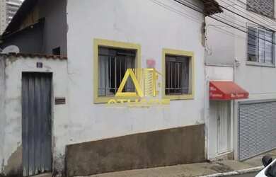 Imagem: A casa possui 3 Dormitórios, 2 Banheiros e 240m² de Área