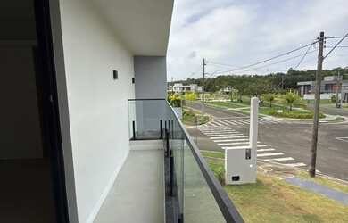 Imagem 13: Alphaville Litoral Norte. Piscina, Guarda roupa, 344m² de Áreae2 Vagas...