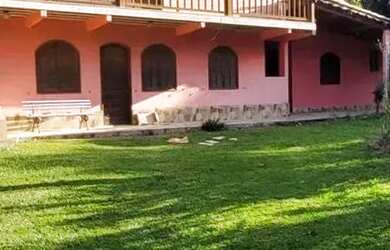 Imagem: A casa possui 2 Dormitórios, 2 Banheiros, 150m² de Área e