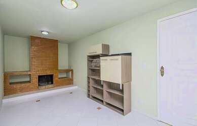 Imagem 15: Vendas Casa Curitiba PR. Churrasqueira, Varanda, Lareirae3 Vagas na garagem