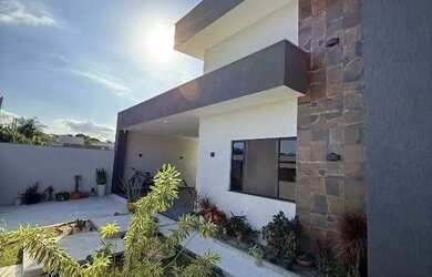 Imagem: A casa em condomínio possui 3 Dormitórios, 3 Banheiros, 1