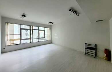 Imagem: O depósito possui 41m² de Área e está localizado em Centro