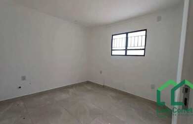 Imagem: O depósito possui 4 Vagas na garagem, 360m² de Área e está