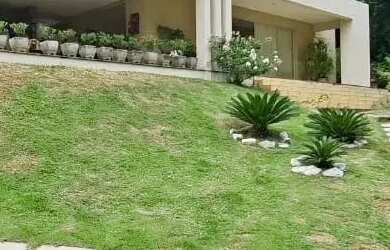 Imagem: A casa em condomínio possui 3 Dormitórios, 3 Banheiros, 4