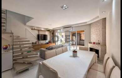 Imagem: A casa em condomínio possui 3 Dormitórios, 3 Banheiros, 2