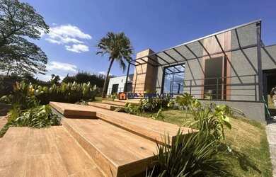 Imagem: A casa em condomínio possui 4 Dormitórios, 5 Banheiros, 4