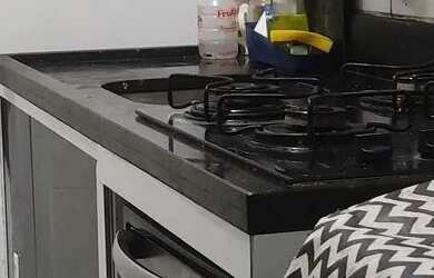 Imagem: O apartamento possui 2 Dormitórios, 1 Banheiro e 1 Vaga na