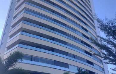 Imagem: O apartamento possui 4 Dormitórios, 5 Banheiros, 4 Vagas na