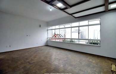 Imagem: O apartamento possui 4 Dormitórios, 4 Banheiros, 2 Vagas na