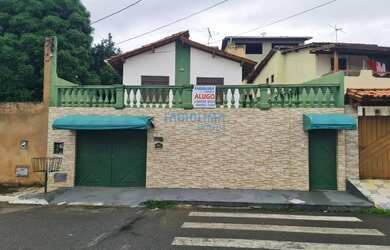 Imagem: O depósito possui 2 Vagas na garagem, 200m² de Área e Imóvel