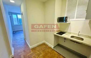 Imagem: O apartamento possui 1 Dormitório, 1 Banheiro, 35m² de Área