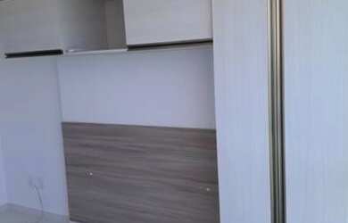 Imagem: O apartamento possui 1 Dormitório, 1 Banheiro, 1 Vaga na garagem