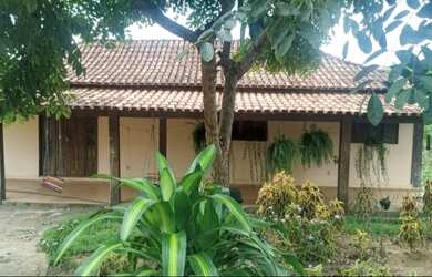 Imagem: A fazenda possui 48.400m² de Área e está localizado em Itaperuna