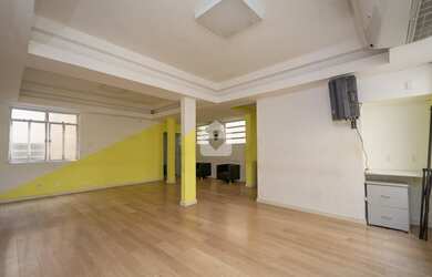 Imagem: O depósito possui 160m² de Área e está localizado em Copacabana