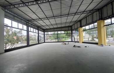 Imagem: O depósito possui 1.200m² de Área, Imóvel novo e está