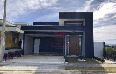 Imagem: A casa em condomínio possui 3 Dormitórios, 1 Banheiro, 4 Vagas