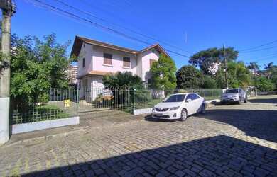 Imagem: O terreno possui 2.405m² de Área e está localizado em Garcia