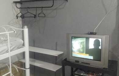 Imagem: A casa possui 1 Dormitório, 1 Banheiro, 20m² de Área, Imóvel