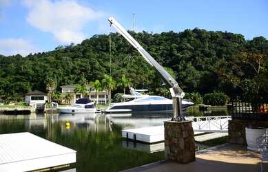 Imagem 9: Casa no Residencial Marina Guarujá no Canal de Bertioga