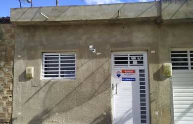 Imagem: A casa possui 2 Dormitórios, 1 Banheiro, 72m² de Área e