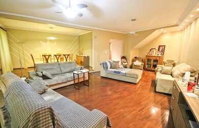 Imagem 1: Maravilhoso sobrado à venda no Jardim Franca / 03 Dormitórios