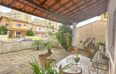 Imagem: A casa em condomínio possui 3 Dormitórios, 5 Banheiros, 4