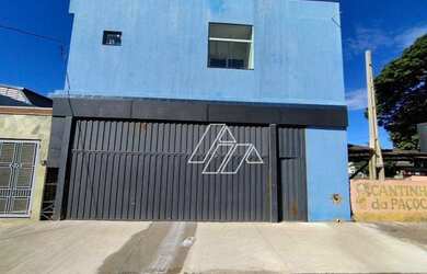 Imagem: O depósito possui 5 Vagas na garagem e 300m² de Área e está