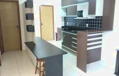 Imagem: O apartamento possui 2 Dormitórios, 1 Banheiro, 1 Vaga na garagem