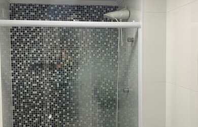 Imagem: O apartamento possui 1 Dormitório, 1 Banheiro, 1 Vaga na garagem