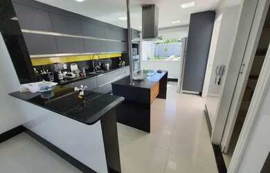 Imagem 4: Casa de condomínio para aluguel com 600 metros quadrados com 4 quartos