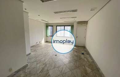 Imagem: O depósito possui 1 Vaga na garagem, 41m² de Área e está