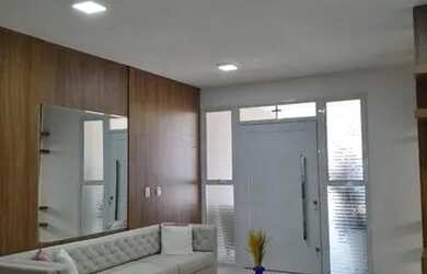 Imagem: A casa em condomínio possui 3 Dormitórios, 1 Banheiro, 3 Vagas