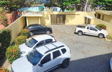 Imagem: O apartamento possui 1 Dormitório, 1 Banheiro, 1 Vaga na garagem