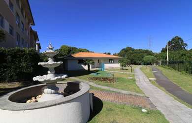 Imagem: O apartamento possui 3 Dormitórios, 1 Banheiro, 1 Vaga na garagem