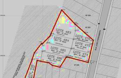 Imagem: O terreno possui 3.200m² de Área e está localizado em Atalaia