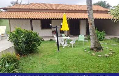 Imagem: A casa possui 3 Dormitórios, 2 Banheiros, 3 Vagas na garagem