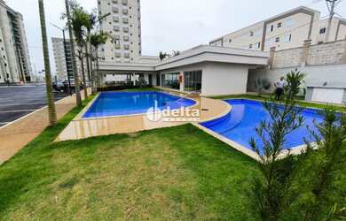 Imagem: O apartamento possui 3 Dormitórios, 2 Banheiros, 2 Vagas na