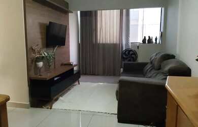 Imagem: O apartamento possui 3 Dormitórios, 1 Banheiro, 1 Vaga na garagem