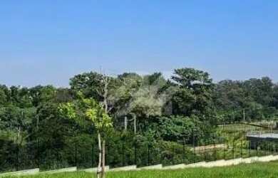 Imagem: O terreno possui 525m² de Área e está localizado em Loteamento