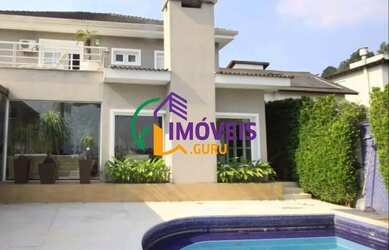 Imagem: A casa em condomínio possui 4 Dormitórios, 5 Banheiros, 5