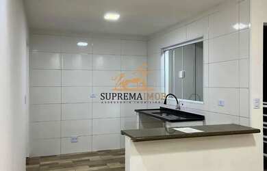 Imagem: A casa possui 3 Dormitórios, 2 Banheiros, 2 Vagas na garagem