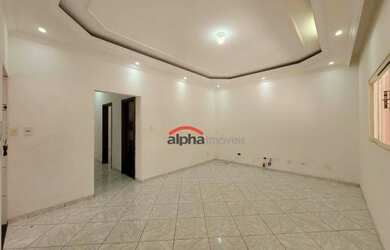 Imagem: A casa possui 3 Dormitórios, 1 Banheiro, 2 Vagas na garagem