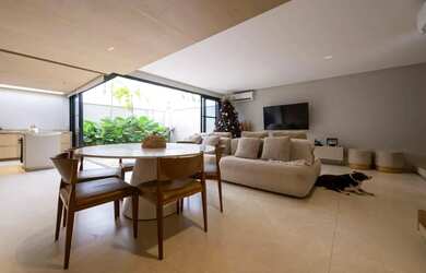 Imagem: A casa em condomínio possui 3 Dormitórios, 3 Banheiros, 2