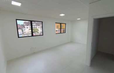 Imagem 7: Excelente sala comercial, localizada próximo a Vila Germânica