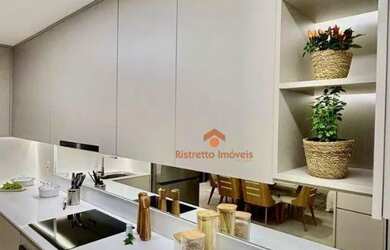 Imagem: O apartamento possui 2 Dormitórios, 3 Banheiros, 2 Vagas na