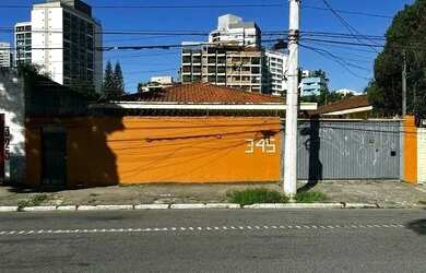 Imagem: O depósito possui 5 Vagas na garagem, 402m² de Área e está