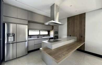 Imagem 4: Imóvel para aluguel e venda tem 490 metros quadrados com 4 quartos