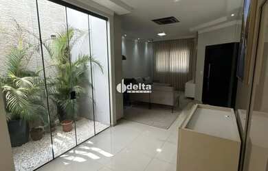 Imagem 10: Casa disponível para venda no bairro Santa Mônica em Uberlândia MG