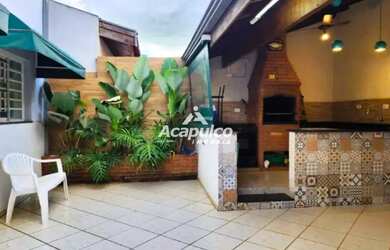 Imagem: A casa possui 3 Dormitórios, 3 Banheiros, 3 Vagas na garagem