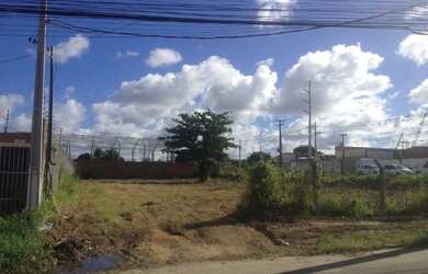 Imagem: O terreno possui 2070m² de Área e está localizado em Inácio